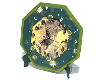 1.탁상용팔각시계(초록) <br>20%할인 <br> 50개이상구매시 8,400원(색상혼합가능/무브먼트포함) 